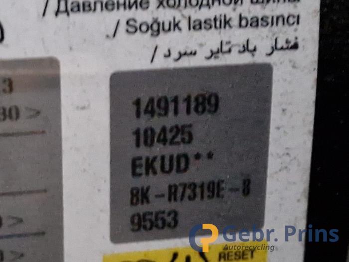 Peugeot 308 1.2 12V e-THP PureTech 130 Skrotfordon (2017, BLAUW)