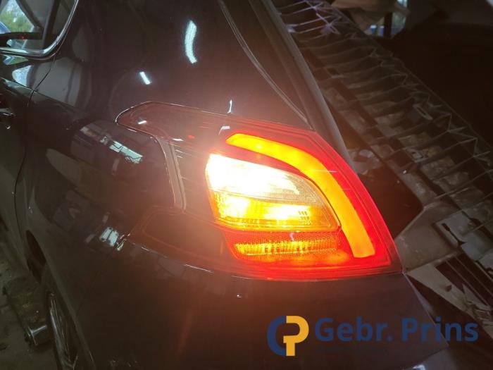 Peugeot 308 1.2 12V e-THP PureTech 130 Skrotfordon (2017, BLAUW)