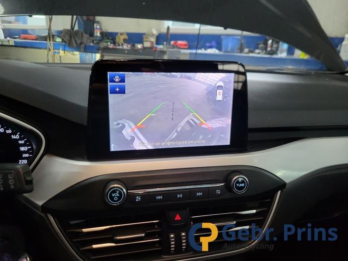 Ford Focus 4 Wagon 1.0 Ti-VCT EcoBoost 12V 100 Skrotfordon (2020, ZWART)