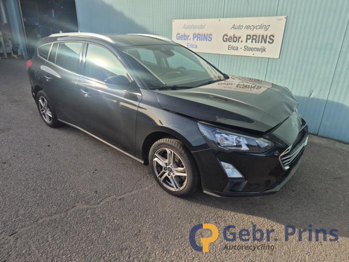 Ford Focus 4 Wagon 1.0 Ti-VCT EcoBoost 12V 100 Skrotfordon (2020, ZWART)