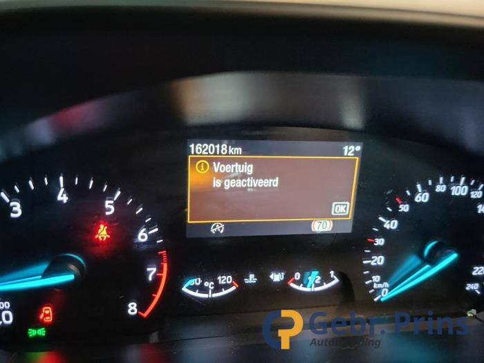 Ford Focus 4 Wagon 1.0 Ti-VCT EcoBoost 12V 100 Skrotfordon (2020, ZWART)