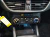 Ford Focus 4 Wagon 1.0 Ti-VCT EcoBoost 12V 100 Skrotfordon (2020, ZWART)