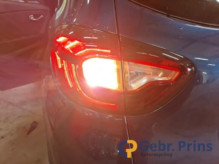 Renault Captur 1.2 TCE 16V EDC Sloopvoertuig (2018, Blauw)