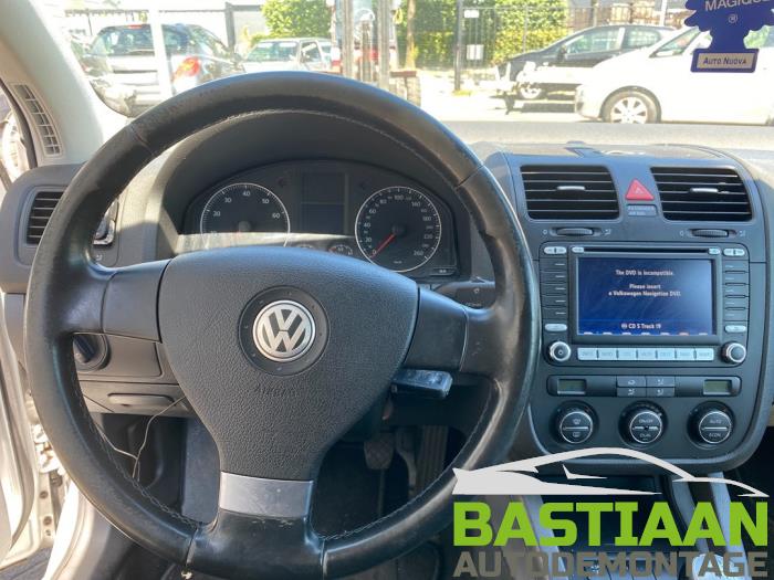 Volkswagen Golf V 1.6 FSI 16V Skrotfordon (2007, GRIJS)
