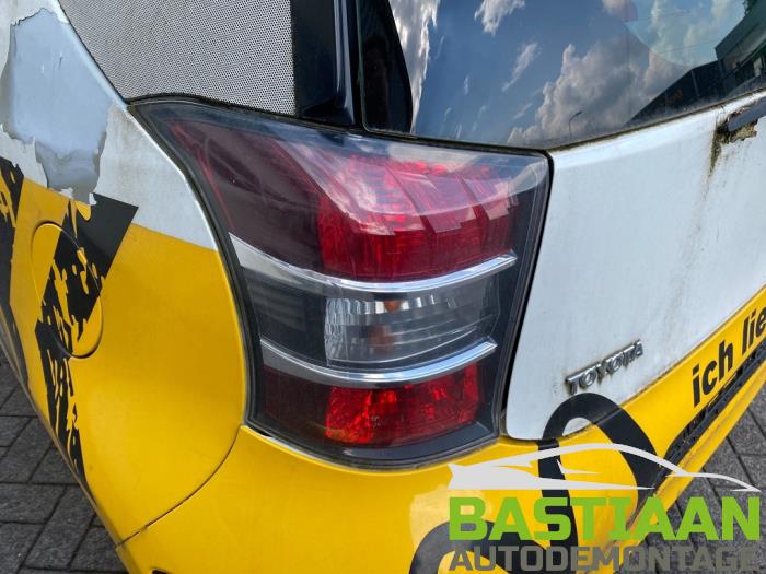 Toyota iQ 1.0 12V VVT-i Skrotfordon (2014)