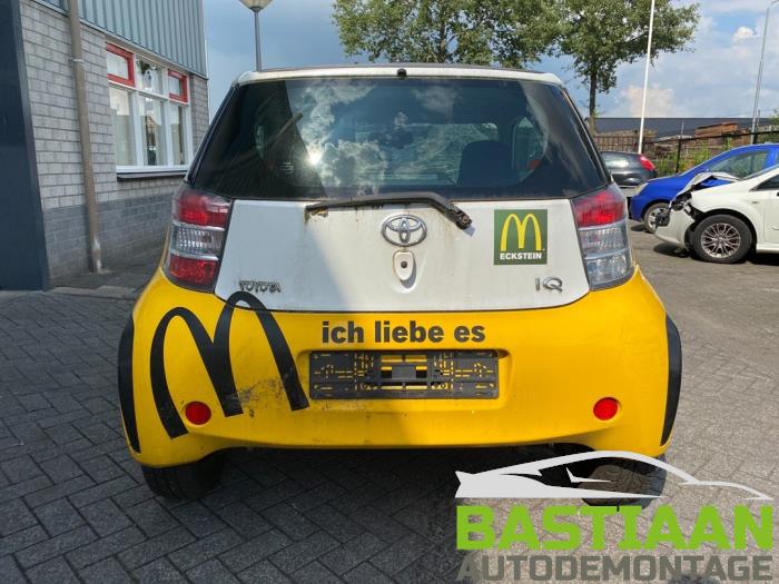 Toyota iQ 1.0 12V VVT-i Skrotfordon (2014)