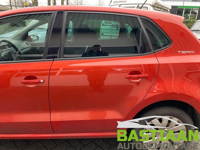 Volkswagen Polo V 1.6 TDI 16V 90 Skrotfordon (2010, ORANJE)