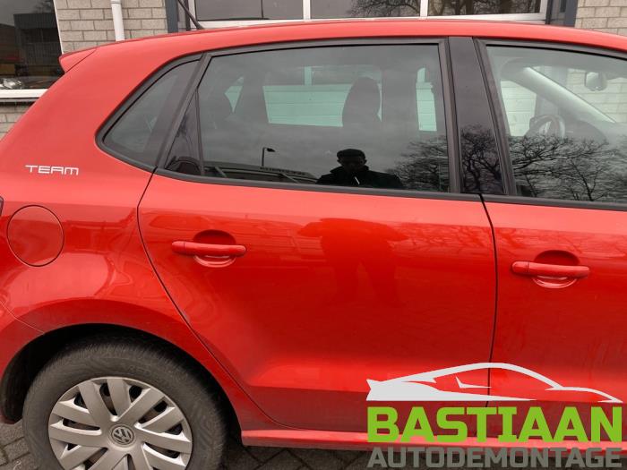 Volkswagen Polo V 1.6 TDI 16V 90 Skrotfordon (2010, ORANJE)