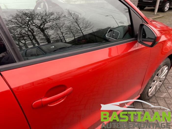 Volkswagen Polo V 1.6 TDI 16V 90 Skrotfordon (2010, ORANJE)