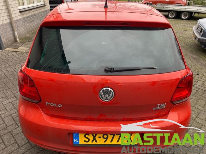 Volkswagen Polo V 1.6 TDI 16V 90 Skrotfordon (2010, ORANJE)