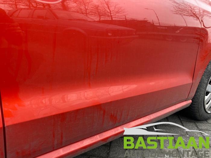 Volkswagen Polo V 1.6 TDI 16V 90 Skrotfordon (2010, ORANJE)