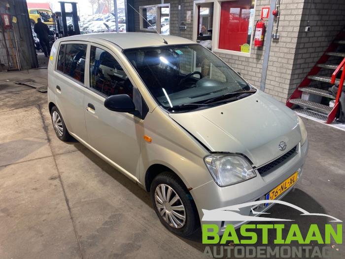 Daihatsu Cuore 1.0 12V DVVT Sloopvoertuig (2003, Beige)