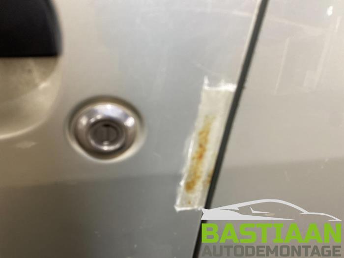 Daihatsu Cuore 1.0 12V DVVT Sloopvoertuig (2003, Beige)