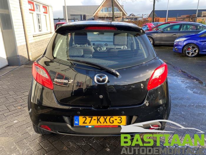 Mazda 2 1.3 16V S-VT Skrotfordon (2010, ZWART)