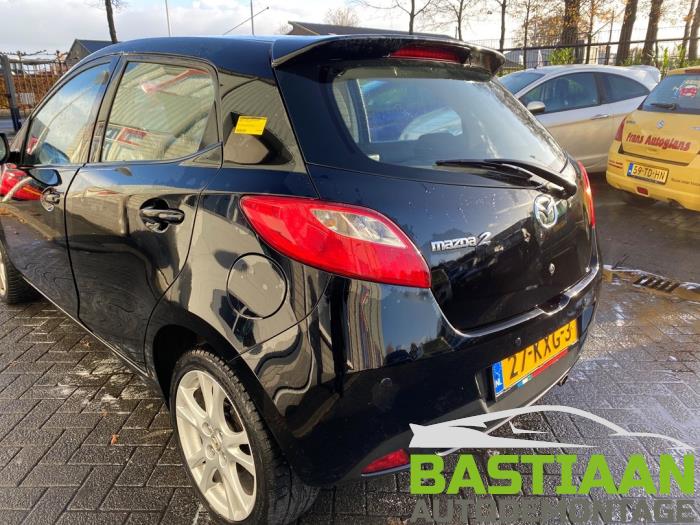 Mazda 2 1.3 16V S-VT Skrotfordon (2010, ZWART)