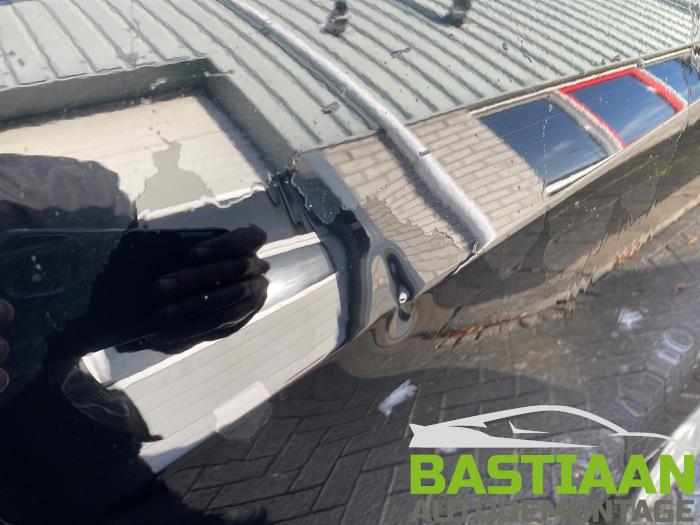 Mazda 2 1.3 16V S-VT Skrotfordon (2010, ZWART)