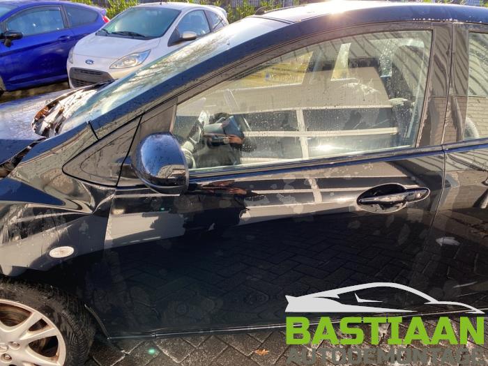 Mazda 2 1.3 16V S-VT Skrotfordon (2010, ZWART)