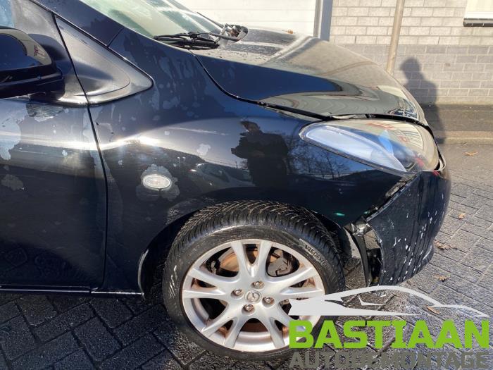 Mazda 2 1.3 16V S-VT Skrotfordon (2010, ZWART)