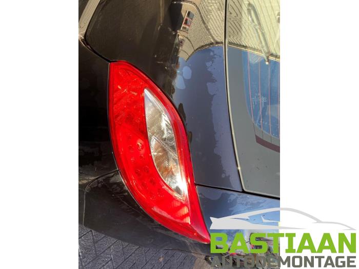 Mazda 2 1.3 16V S-VT Skrotfordon (2010, ZWART)