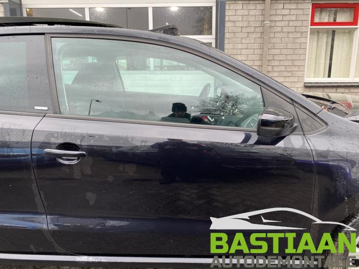 Volkswagen Polo V 1.2 TDI 12V BlueMotion Skrotfordon (2011, ZWART)