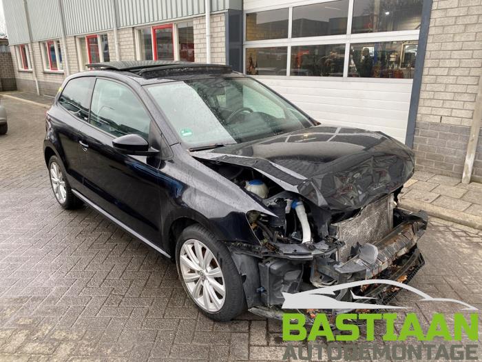 Volkswagen Polo V 1.2 TDI 12V BlueMotion Skrotfordon (2011, ZWART)