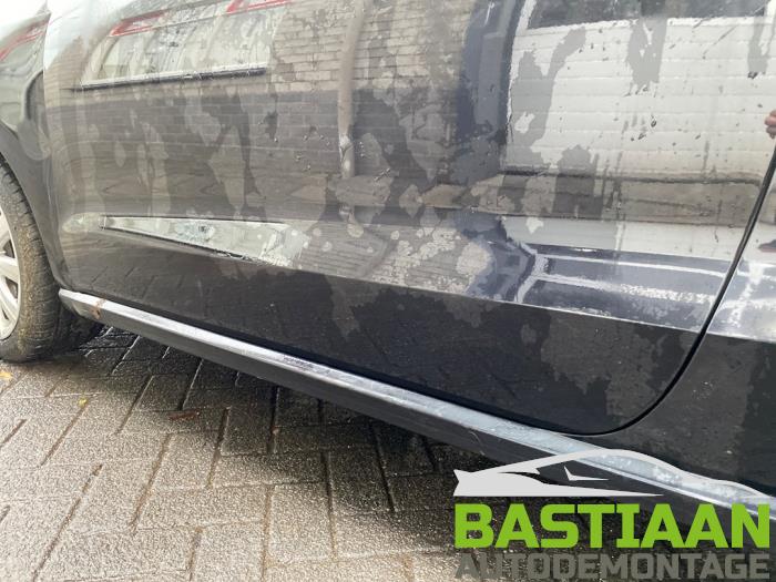 Volkswagen Polo V 1.2 TDI 12V BlueMotion Skrotfordon (2011, ZWART)