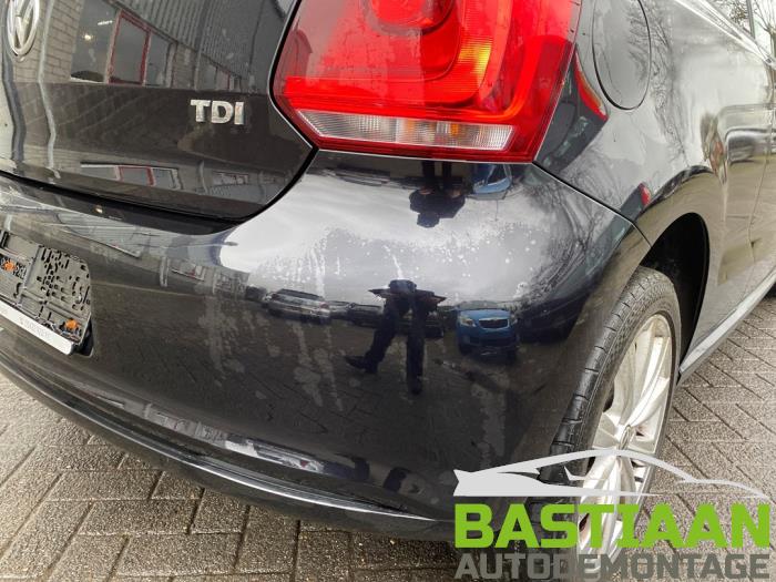 Volkswagen Polo V 1.2 TDI 12V BlueMotion Skrotfordon (2011, ZWART)
