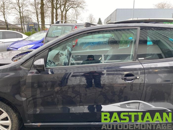 Volkswagen Polo V 1.2 TDI 12V BlueMotion Skrotfordon (2011, ZWART)