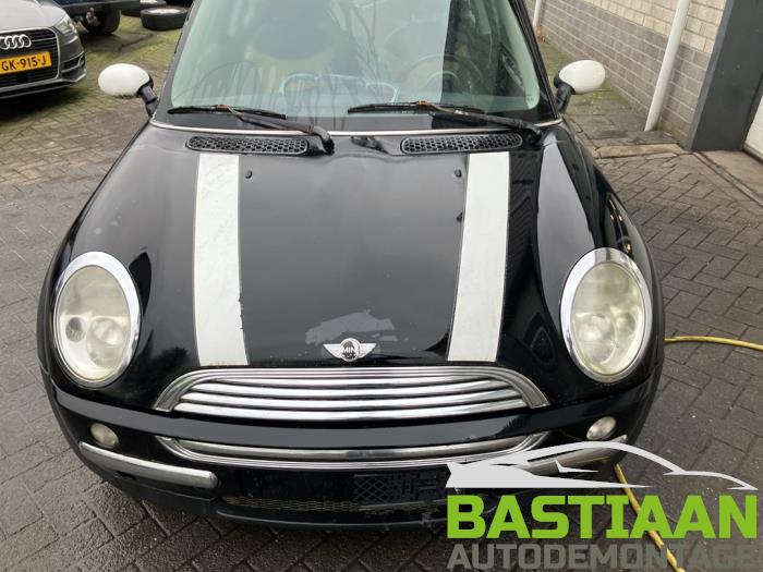 Mini Mini One/Cooper 1.6 16V Cooper Skrotfordon (2002, ZWART)