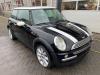 Mini Mini One/Cooper 1.6 16V Cooper Skrotfordon (2002, ZWART)