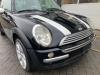 Mini Mini One/Cooper 1.6 16V Cooper Skrotfordon (2002, ZWART)