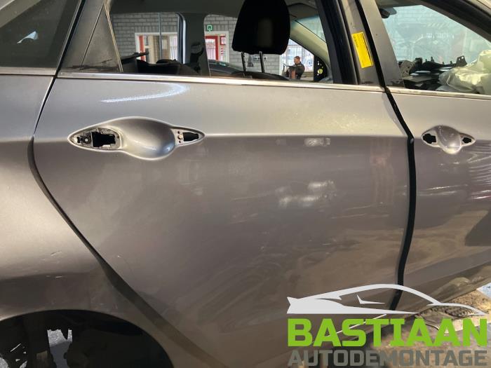 Hyundai i30 1.4 16V Sloopvoertuig (2014, Grijs)