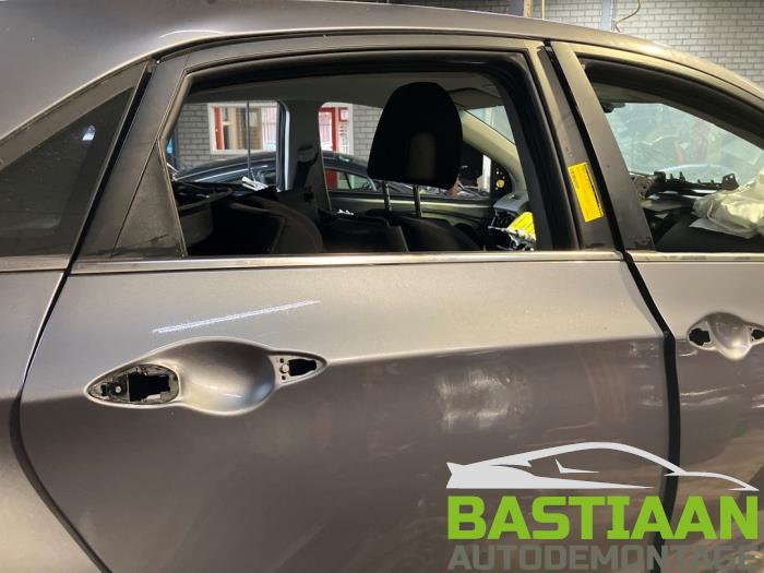 Hyundai i30 1.4 16V Sloopvoertuig (2014, Grijs)