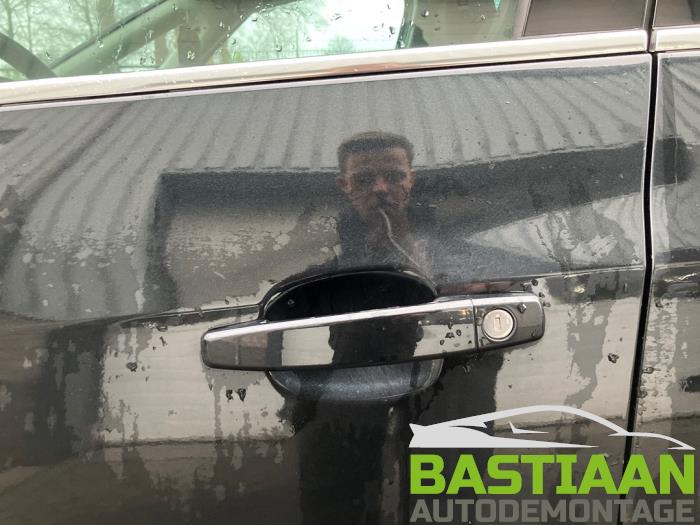 Opel Zafira Tourer 1.6 CDTI 16V ecoFLEX 136 Samochód złomowany (2013, Czarny)