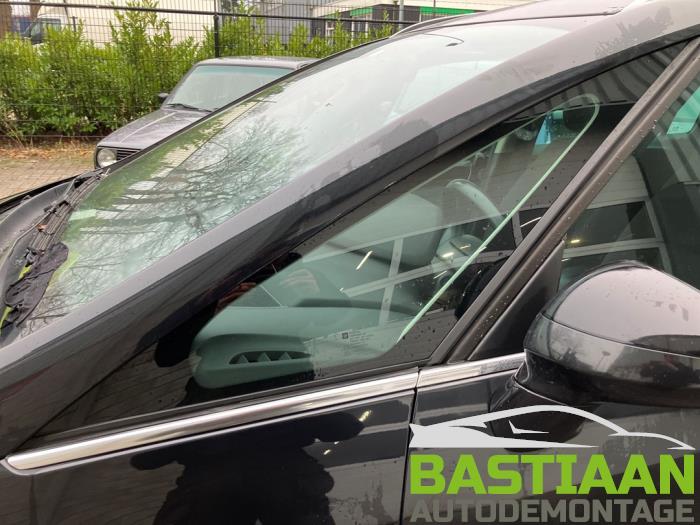 Opel Zafira Tourer 1.6 CDTI 16V ecoFLEX 136 Samochód złomowany (2013, Czarny)