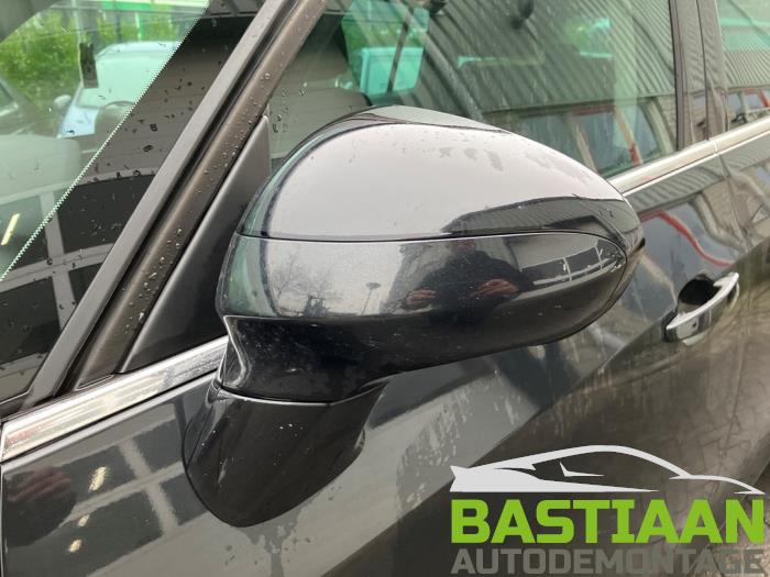 Opel Zafira Tourer 1.6 CDTI 16V ecoFLEX 136 Samochód złomowany (2013, Czarny)