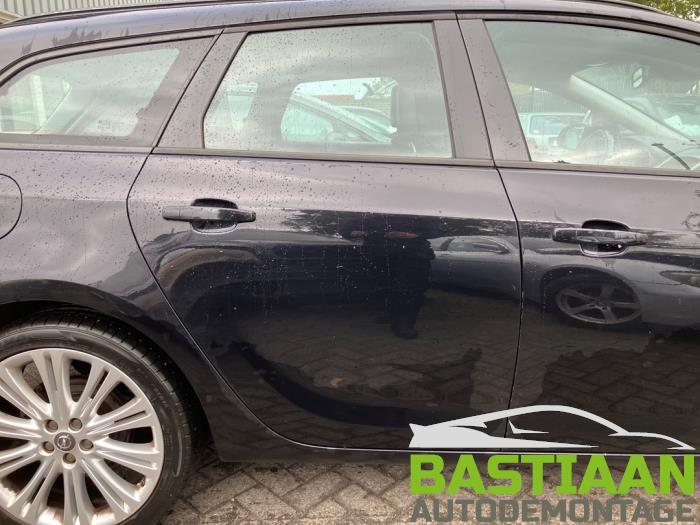 Opel Astra J Sports Tourer 1.3 CDTI 16V ecoFlex Skrotfordon (2011, ZWART)