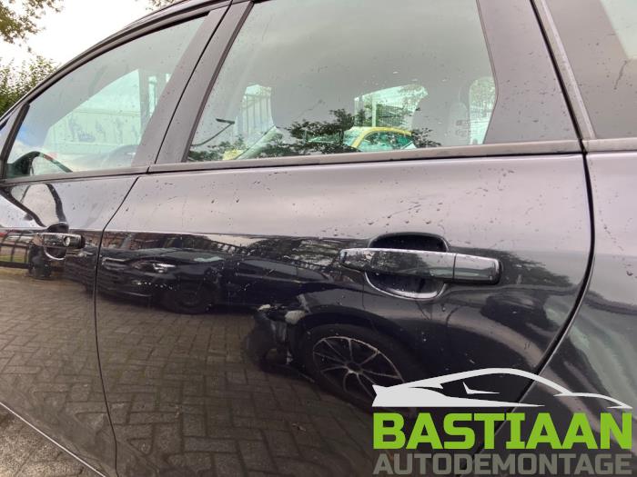 Opel Astra J Sports Tourer 1.3 CDTI 16V ecoFlex Skrotfordon (2011, ZWART)