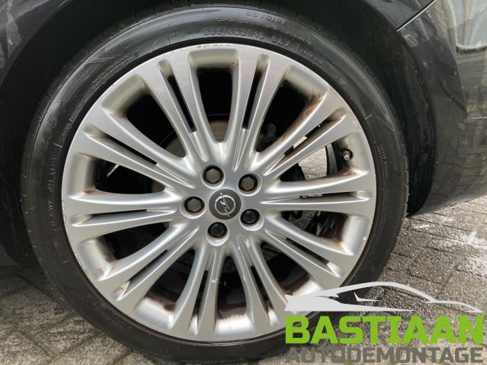 Opel Astra J Sports Tourer 1.3 CDTI 16V ecoFlex Skrotfordon (2011, ZWART)