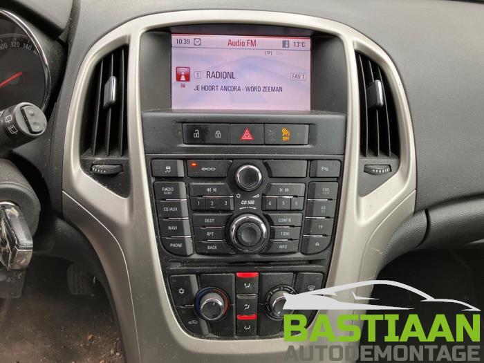 Opel Astra J Sports Tourer 1.3 CDTI 16V ecoFlex Skrotfordon (2011, ZWART)