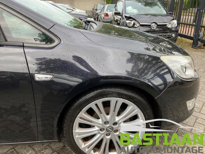Opel Astra J Sports Tourer 1.3 CDTI 16V ecoFlex Skrotfordon (2011, ZWART)