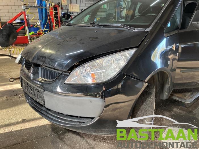 Mitsubishi Colt 1.1 12V Sloopvoertuig (2006)