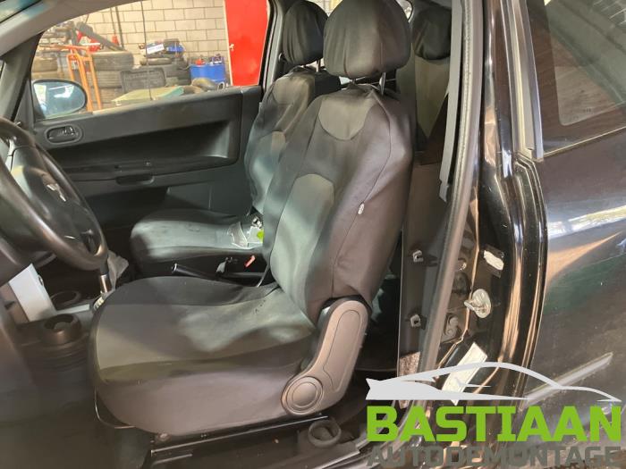 Mitsubishi Colt 1.1 12V Sloopvoertuig (2006)