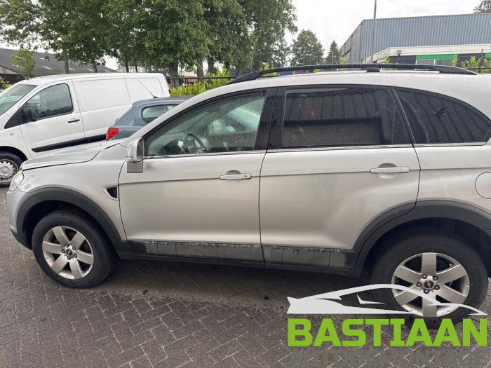 Chevrolet Captiva 2.4 16V 4x4 Sloopvoertuig (2008, Zilvergrijs)