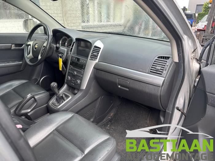 Chevrolet Captiva 2.4 16V 4x4 Sloopvoertuig (2008, Zilvergrijs)