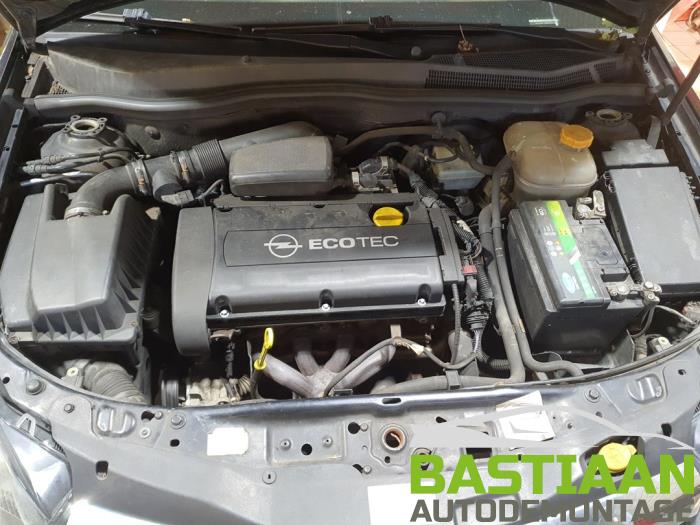 Opel Astra H 1.6 16V Twinport Sloopvoertuig (2005, Zwart)
