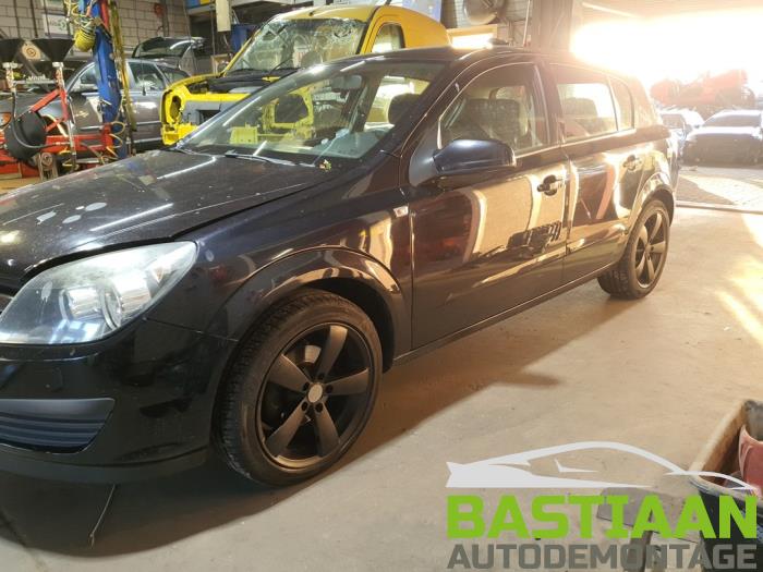 Opel Astra H 1.6 16V Twinport Sloopvoertuig (2005, Zwart)