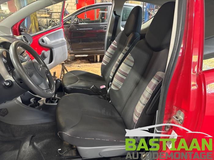 Citroen C1 1.0 12V Skrotfordon (2010, ROOD)