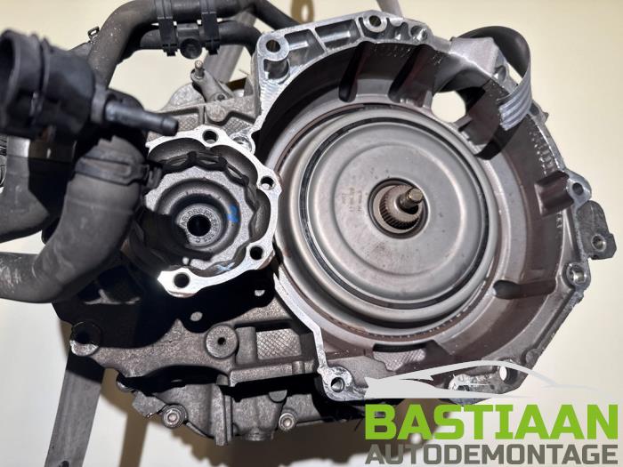 Volkswagen Touran Skrotfordon (2007, BOURDAUX)