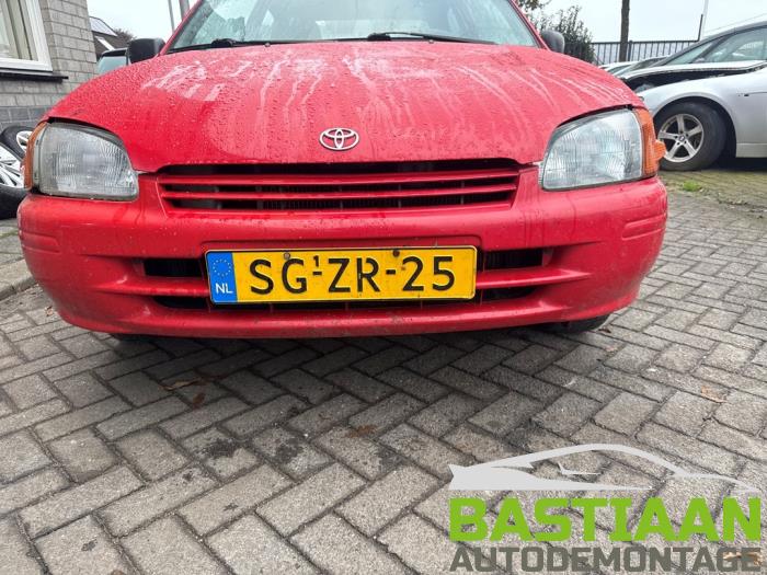 Toyota Starlet 1.3,XLi,GLi 16V Skrotfordon (1997, ROOD)